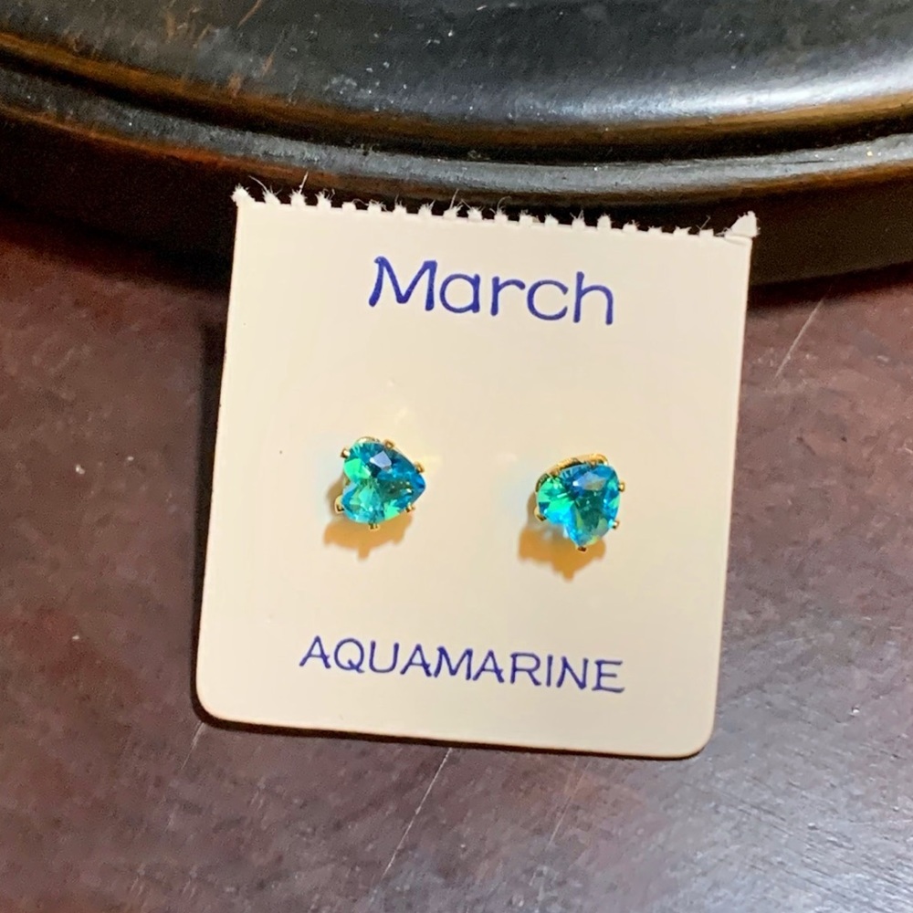 NWT ❤️ Gold plated crystal heart studs for birthday month MARCH